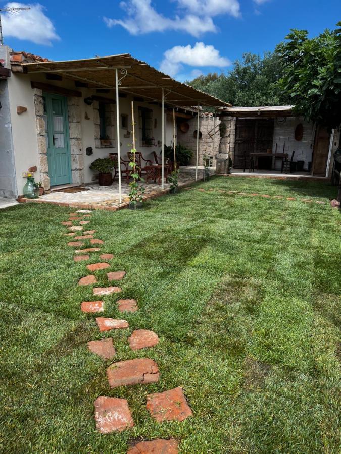 Graziosa Stanza Campidanese Su Terzu Vendégház Oristano Kültér fotó